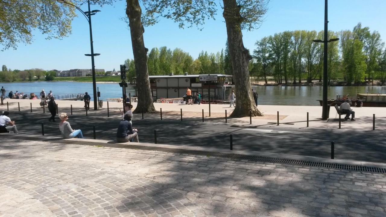 Appart La Gabare - Face Loire Quai Du Chatelet Orléans Dış mekan fotoğraf